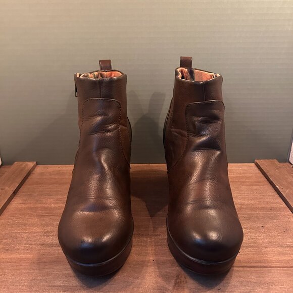 BOC Womens Brown 3.25" Heeled Boots Size 8.5M - Picture 2 of 8
